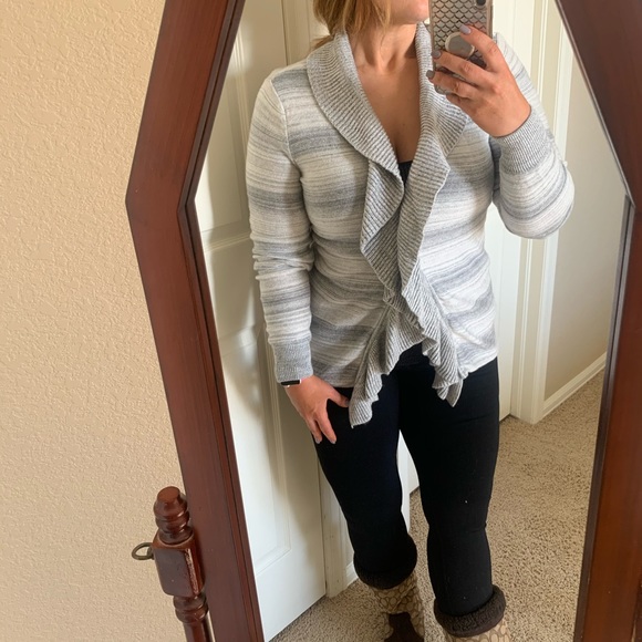 WHBM silver ruffled cardigan - Picture 3 of 8